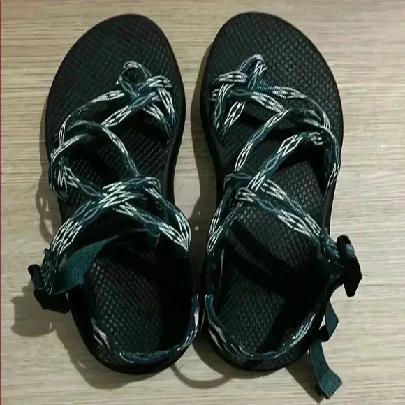 Chaco Black and White Sandals - Picture 3 of 4